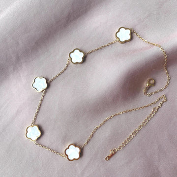 CLOVER CROWD Gold and Shell Necklace